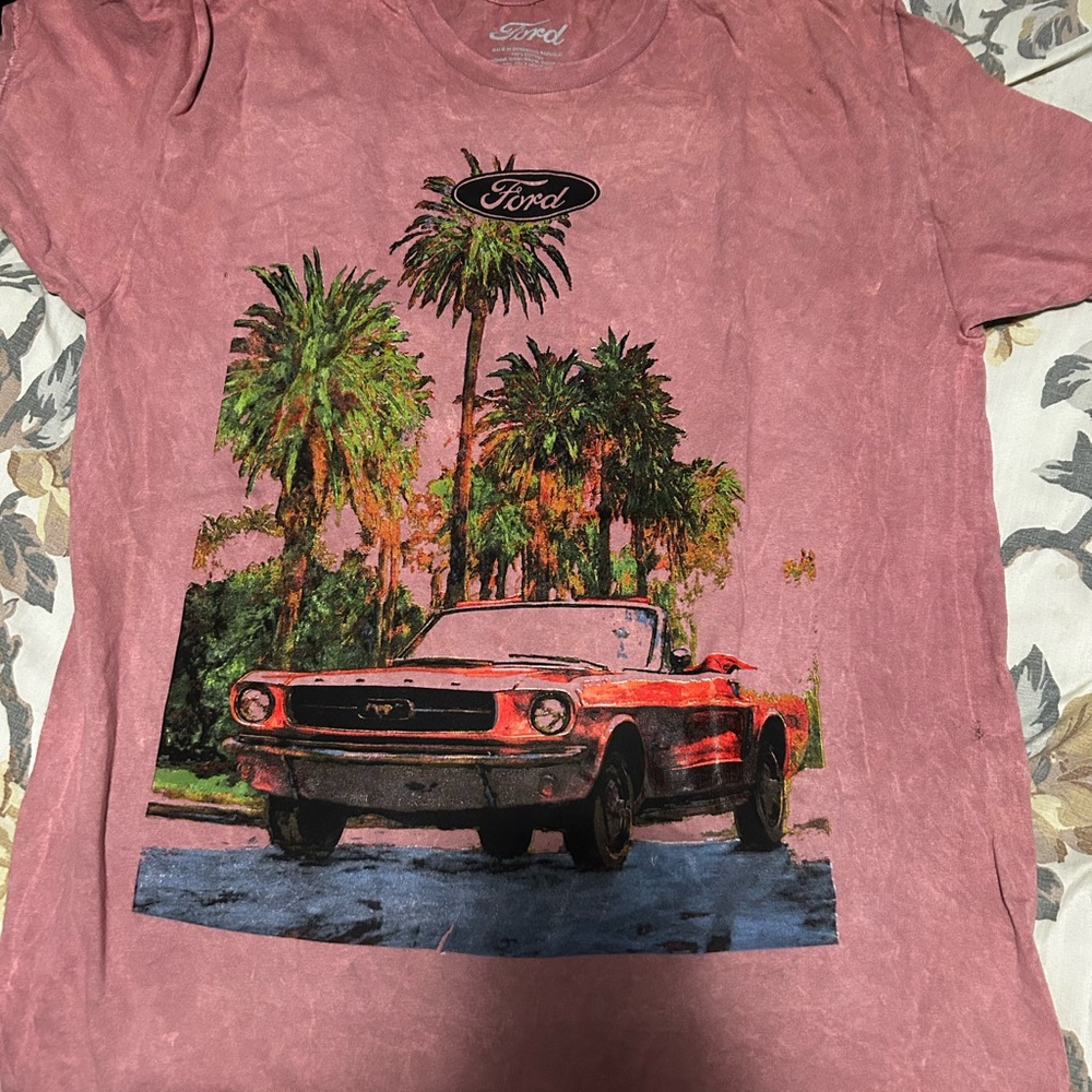 Ford Vintage Car Pink T-Shirt